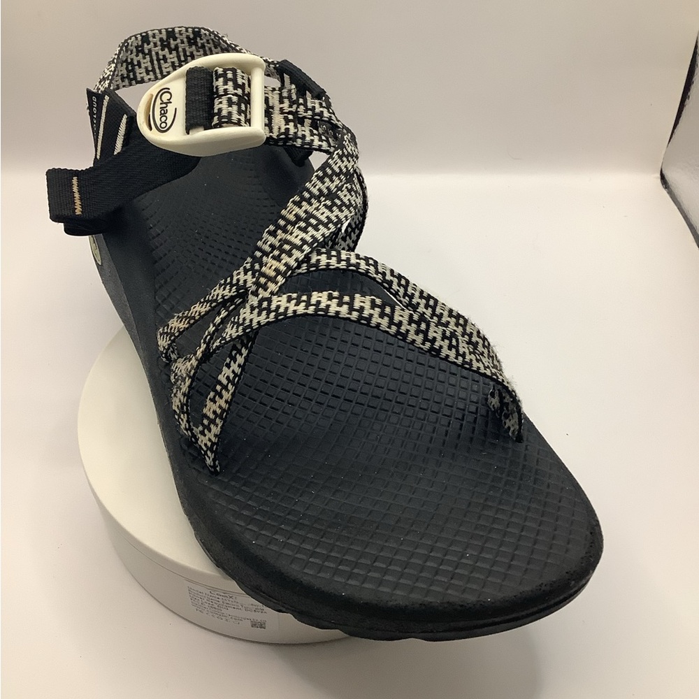 Chaco Womens Black & White Patterned Sport Sandal